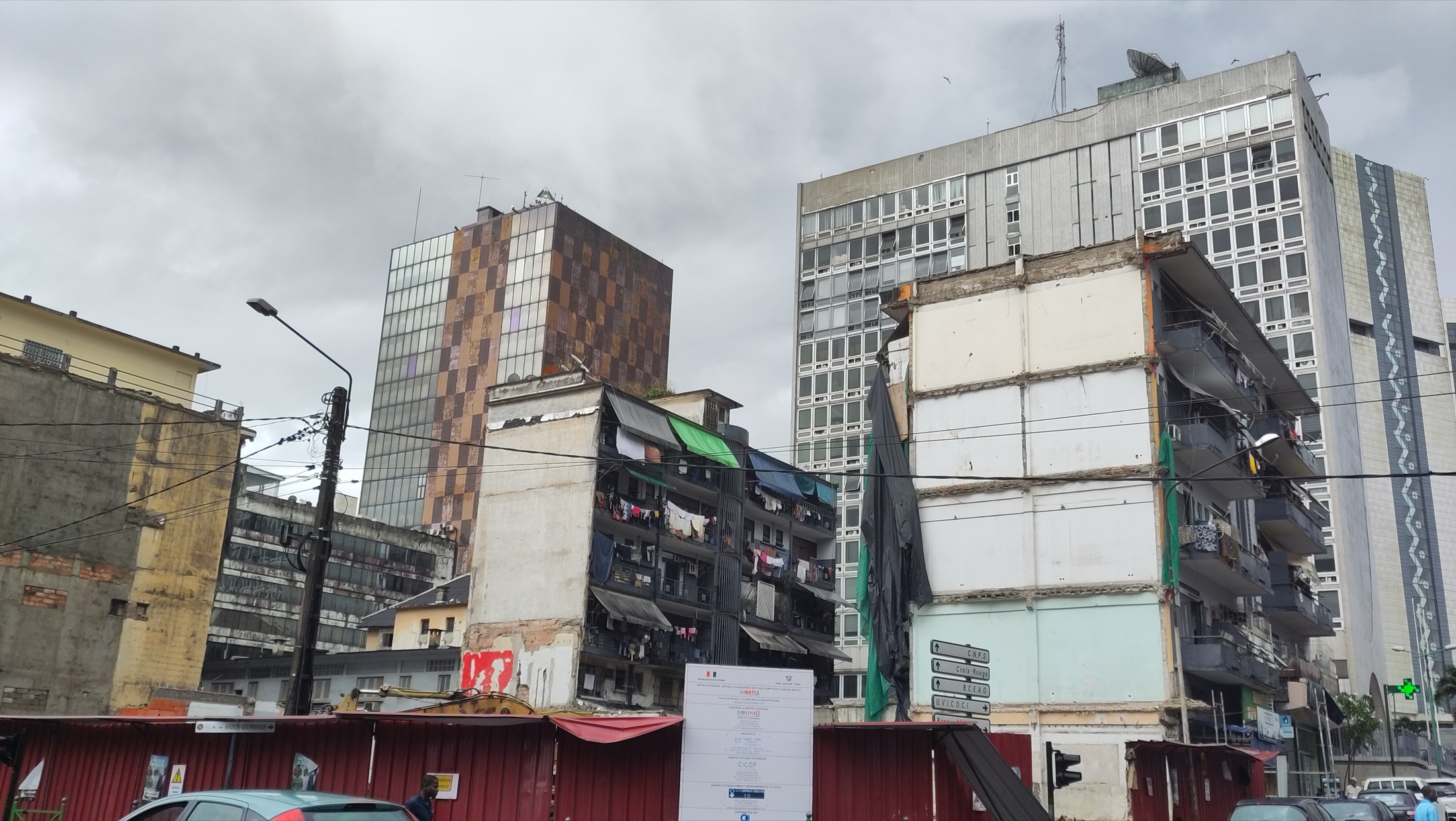 Avion à l'aéroport de Abidjan